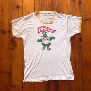 Paper Thin Vintage Philadelphia Phillies T-Shirt